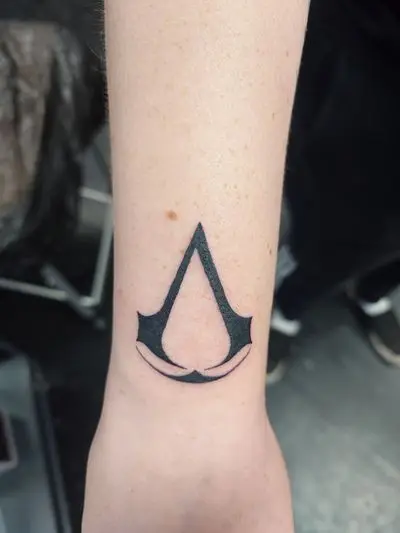 Dotwork and blackwork tattoo by Liz Kuzmin at Requiem Tattoo Shropshire, portfolio piece 7